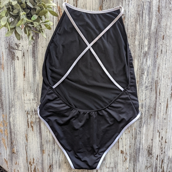 Cross Back One Piece Y2K Inspired Sport Swimsuit Size 10 - Picture 5 of 6
